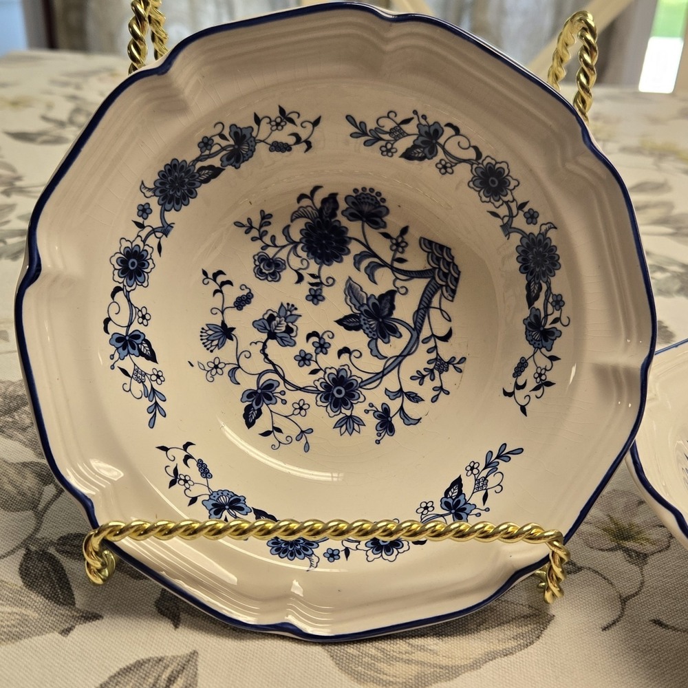 Hankook Seine Blue Flowers & Vines Scalloped Cereal Salad Bowls 7"-Porcelain 2 - Picture 2 of 9
